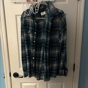 American Eagle Plaid Blue Super Soft flannel button up